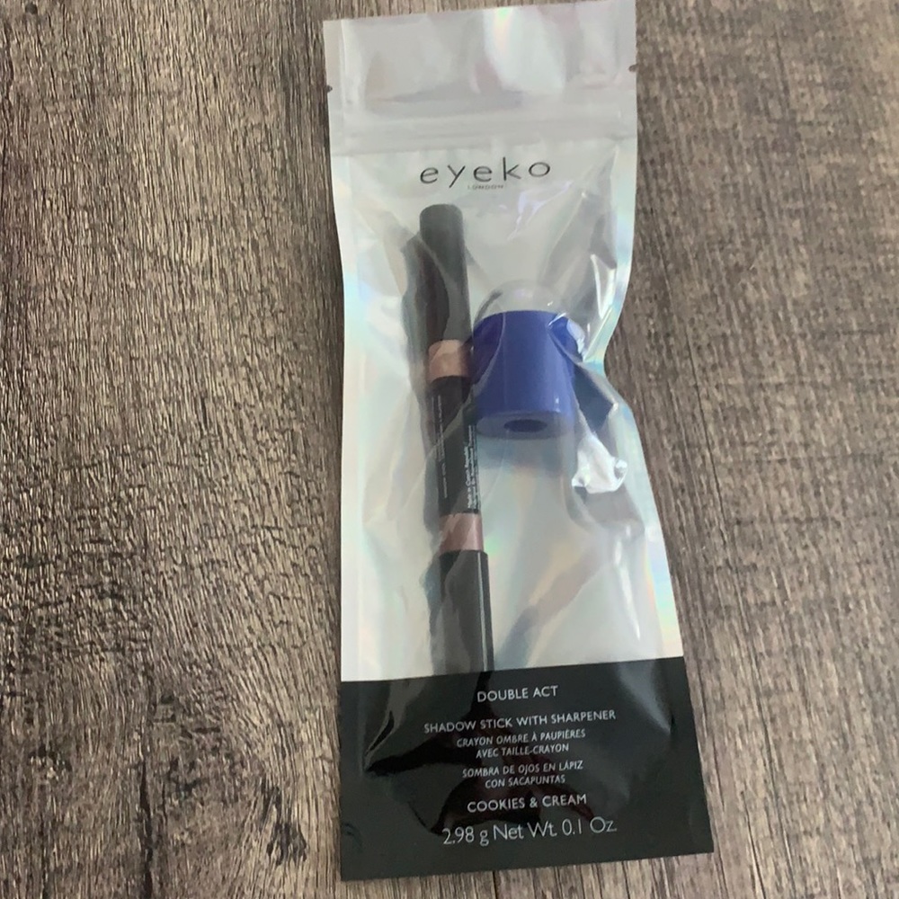 Eye shadow stick and sharpener